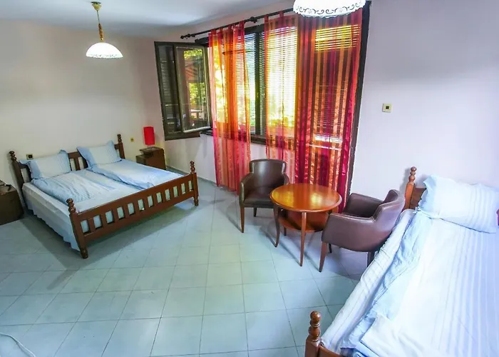 Pensión Planinska Sreshta 3*